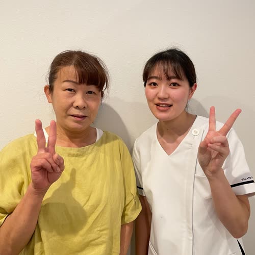 来院されたお客様とスタッフ